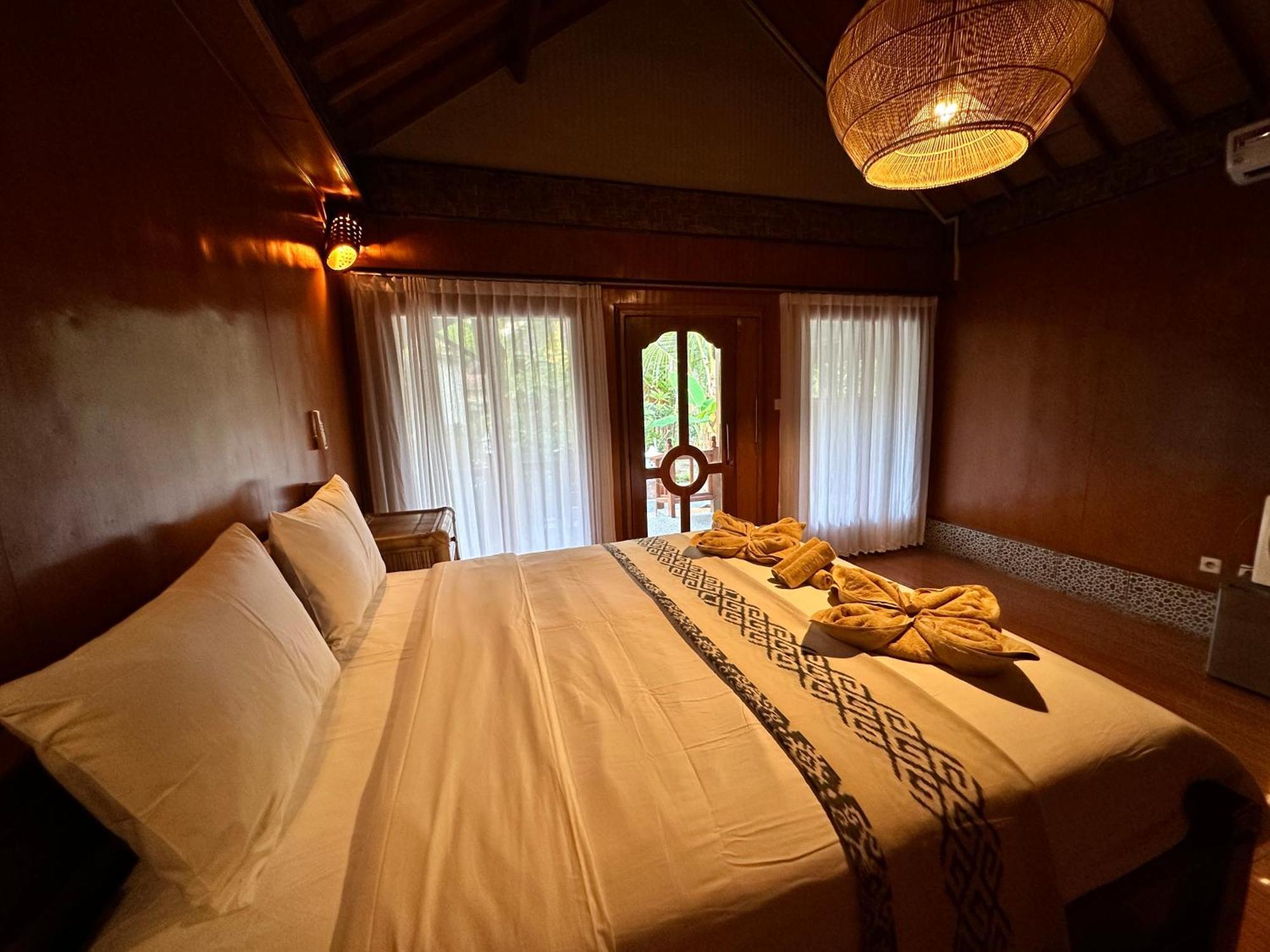 Sunny Rose Bungalows Gili Air - Adults Only Exterior photo
