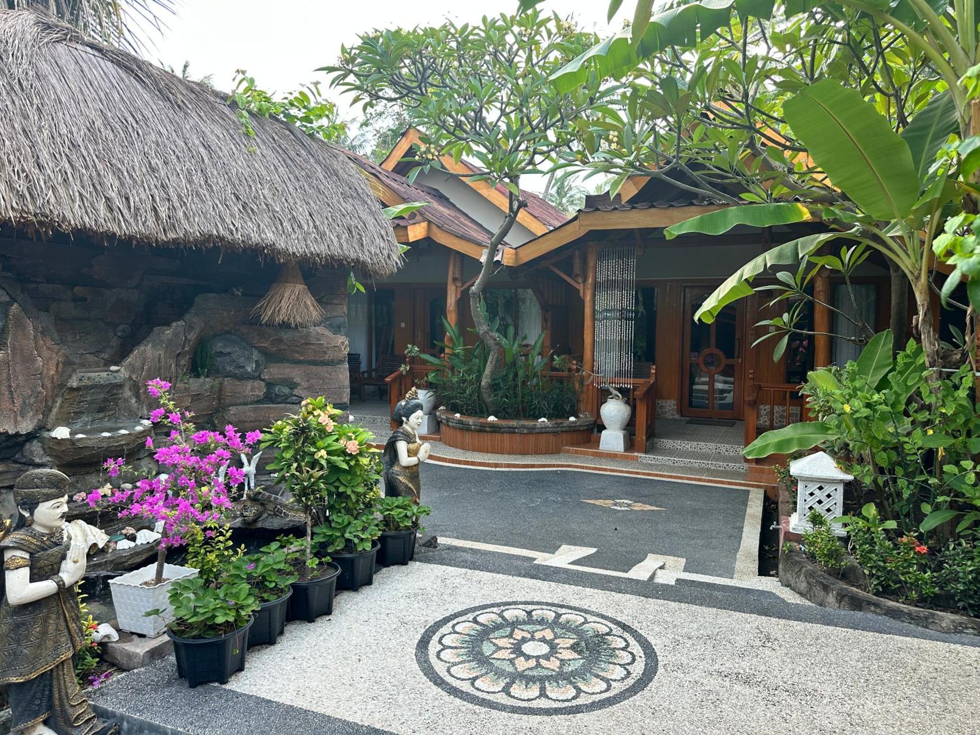 Sunny Rose Bungalows Gili Air - Adults Only Exterior photo