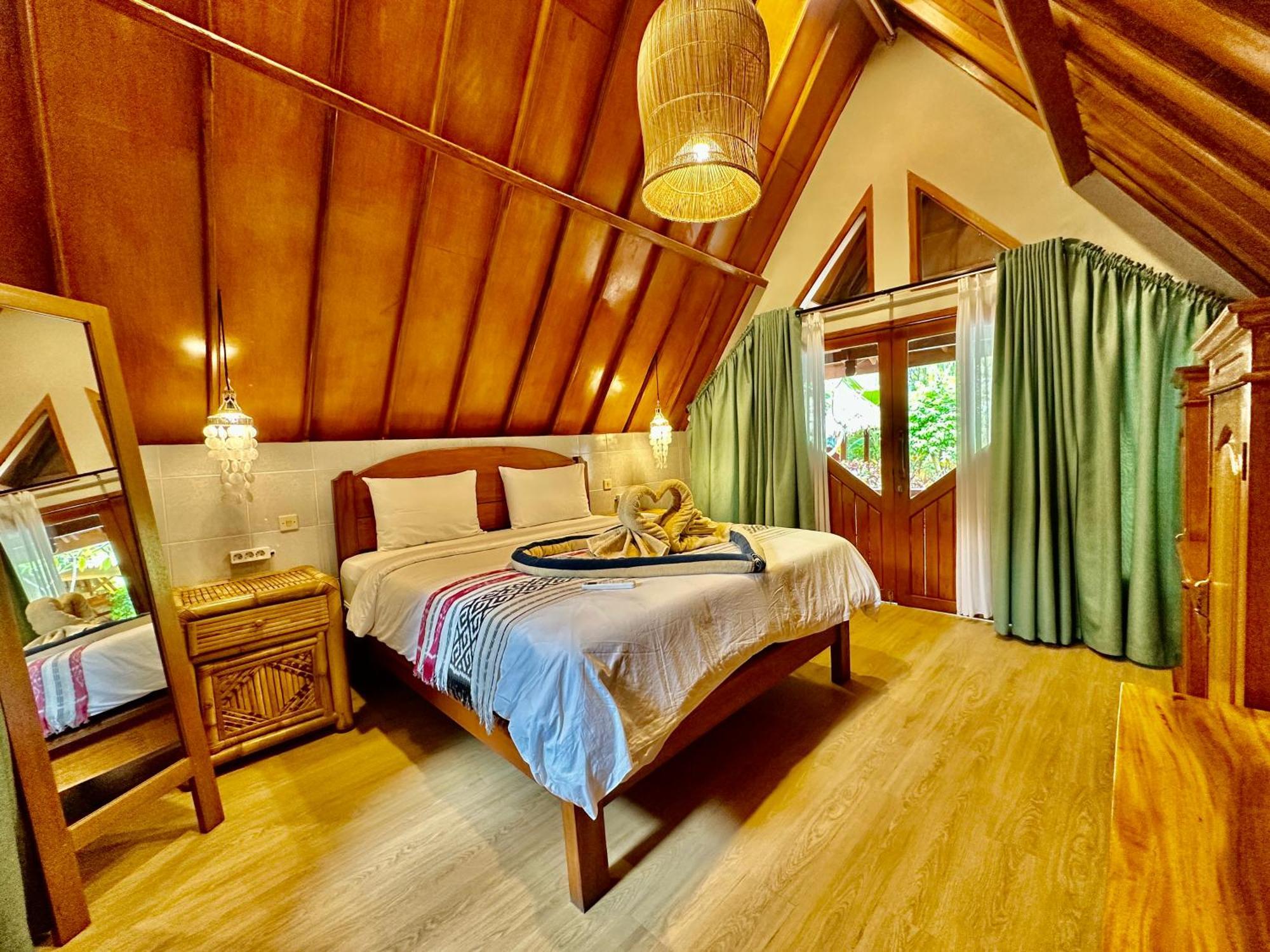 Sunny Rose Bungalows Gili Air - Adults Only Exterior photo